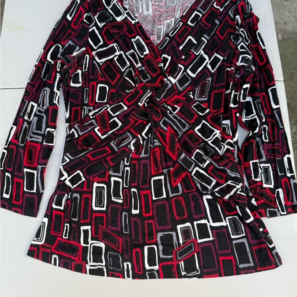 Geometric Patterned Women's Top